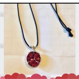 Chic Red Stone Pendant Necklace, pomegranate jewelry, new